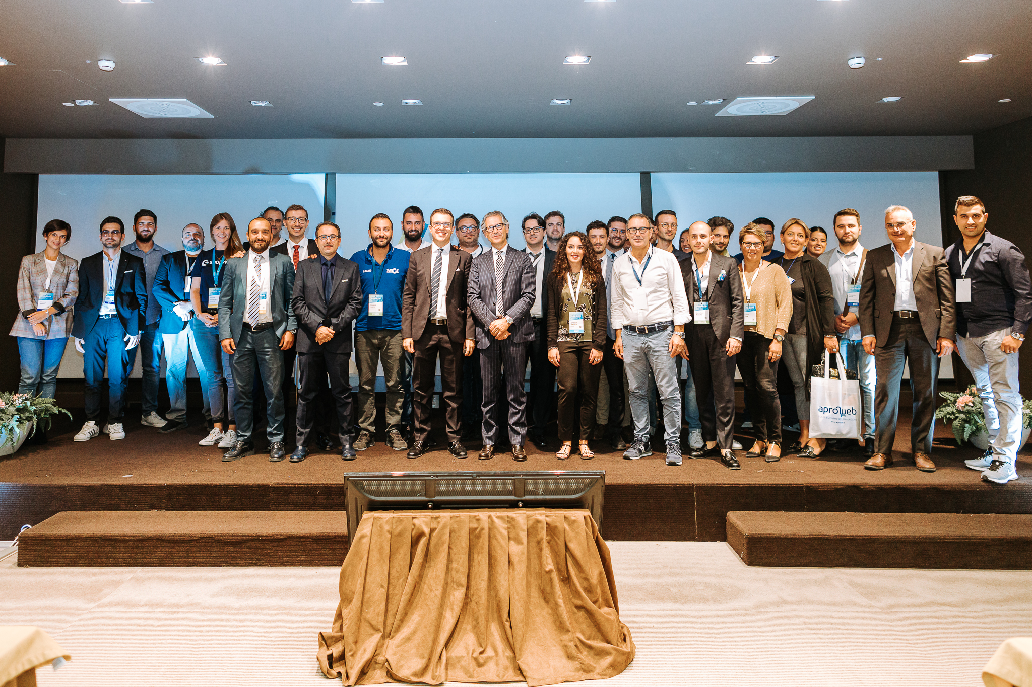 Foto di gruppo durante l'evento ecommerce Webecom 2019